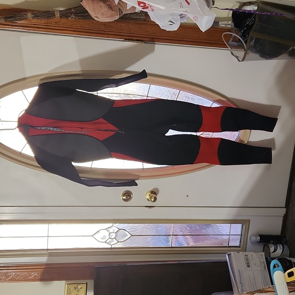 O'NEILL RECTOR 3/2mm Full Body Wetsuit Black/Red Size Small - Picture 2 of 8